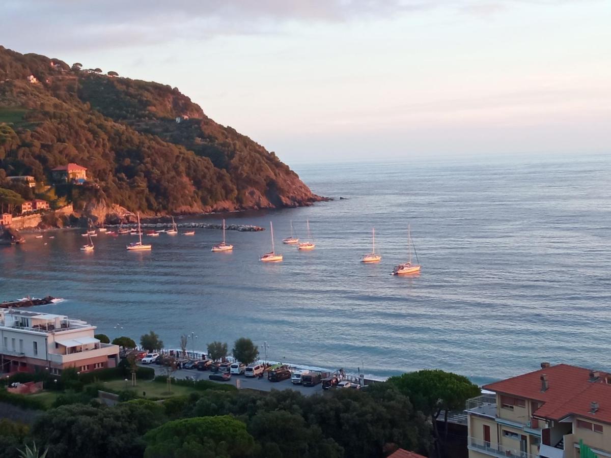 La Terrazza Sul Mare Apartment Levanto Exterior photo